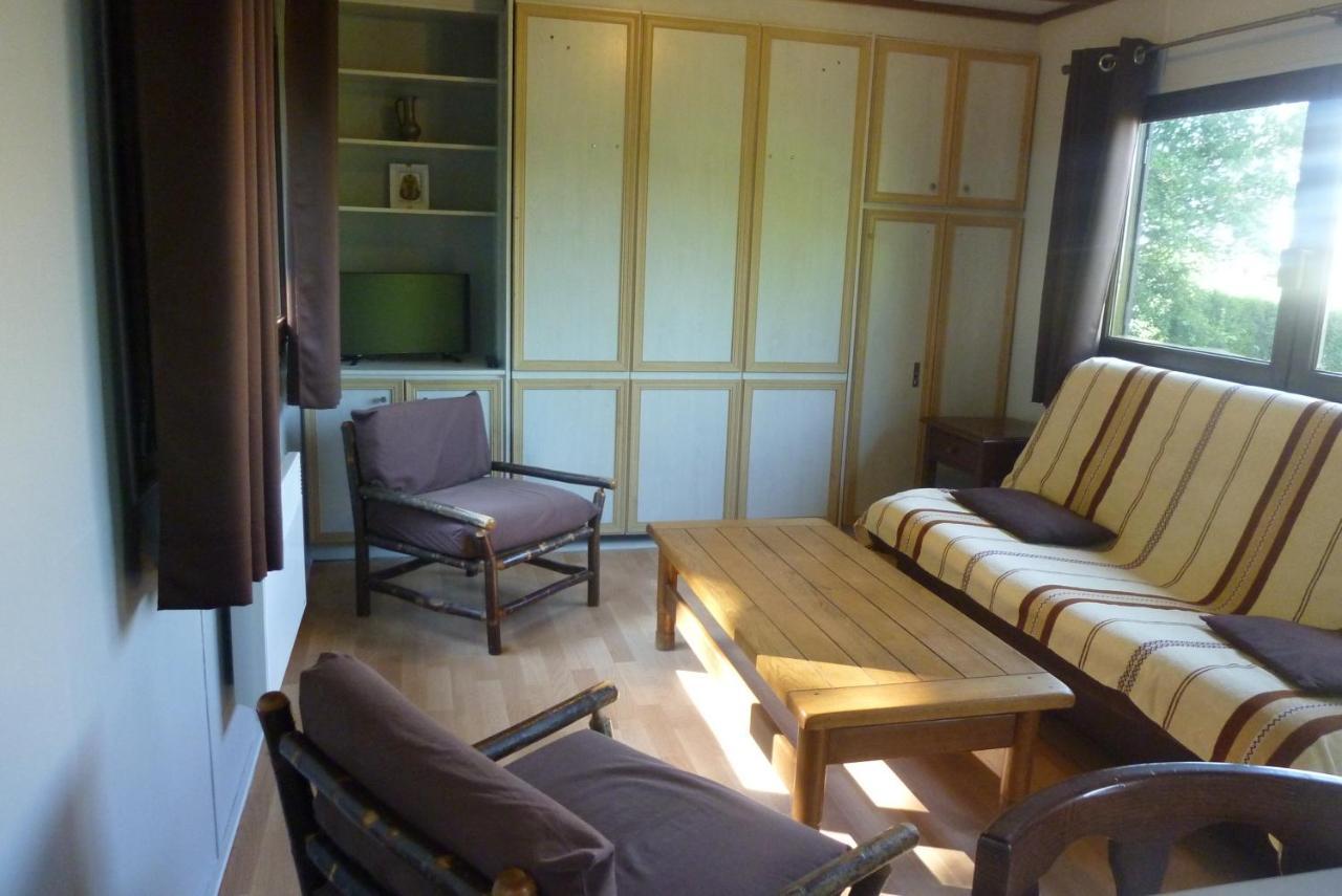 3 Gites - Relais Du Saussay In Pertheville Ners Kültér fotó